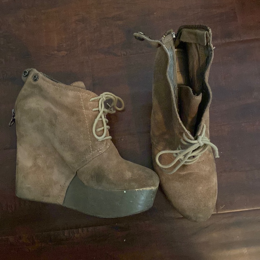 Sam Edelman 5in suede taupe platform wedges